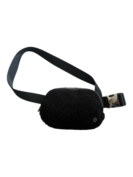 lululemon athletica Handbags - Lululemon Everywhere Fleece belt bag, black